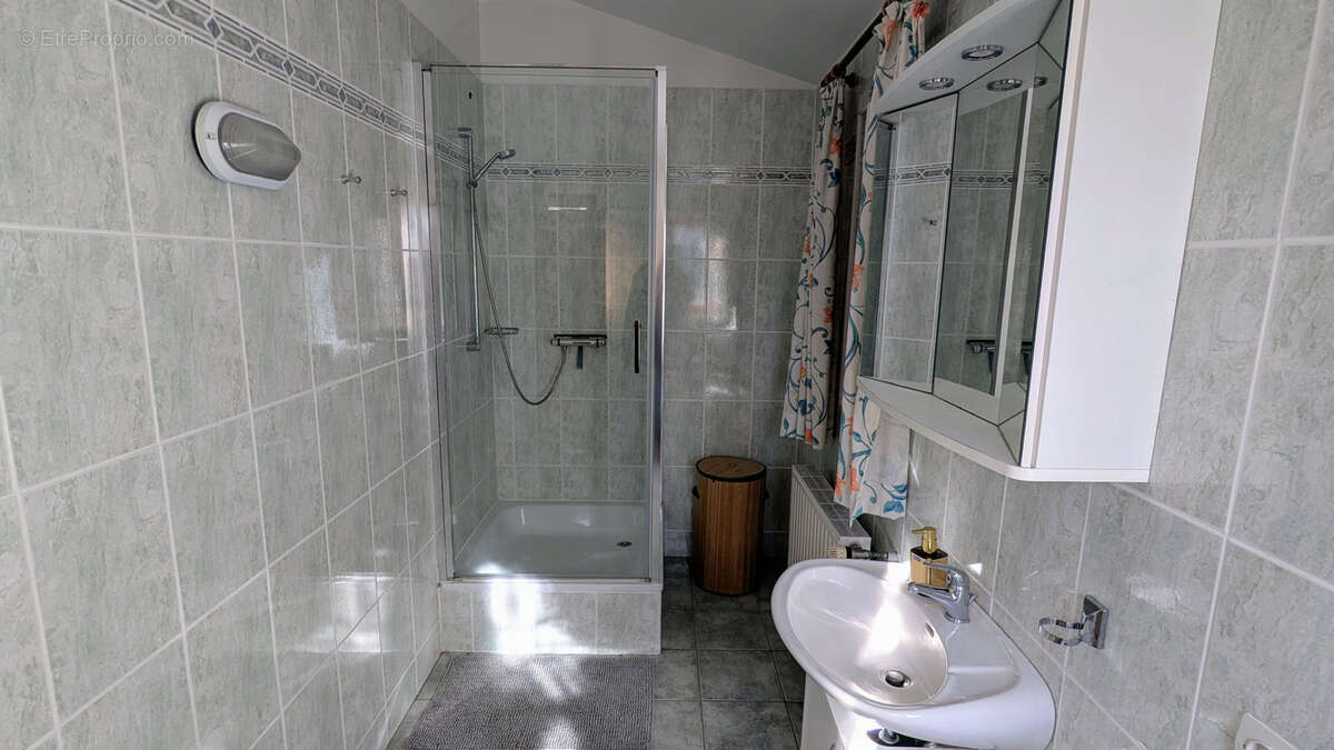 Maison à TOURRETTES-SUR-LOUP