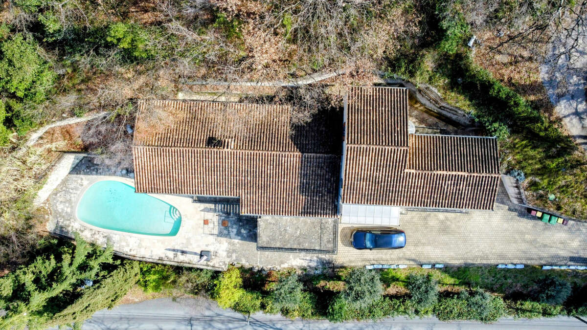 Maison à TOURRETTES-SUR-LOUP