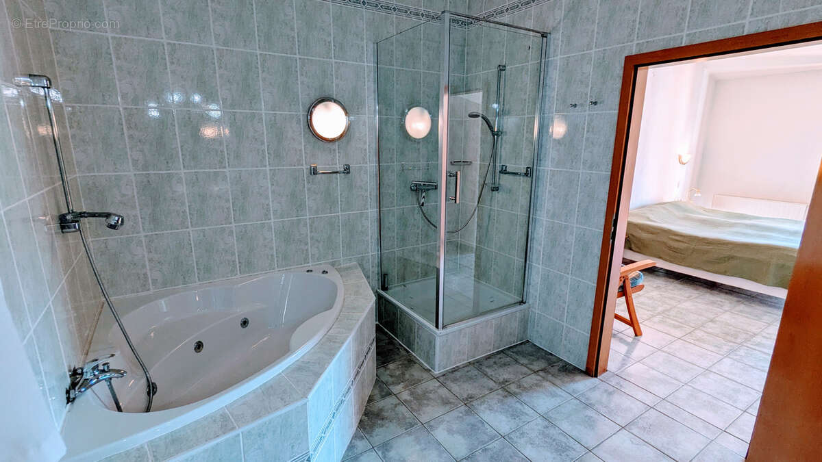 Maison à TOURRETTES-SUR-LOUP