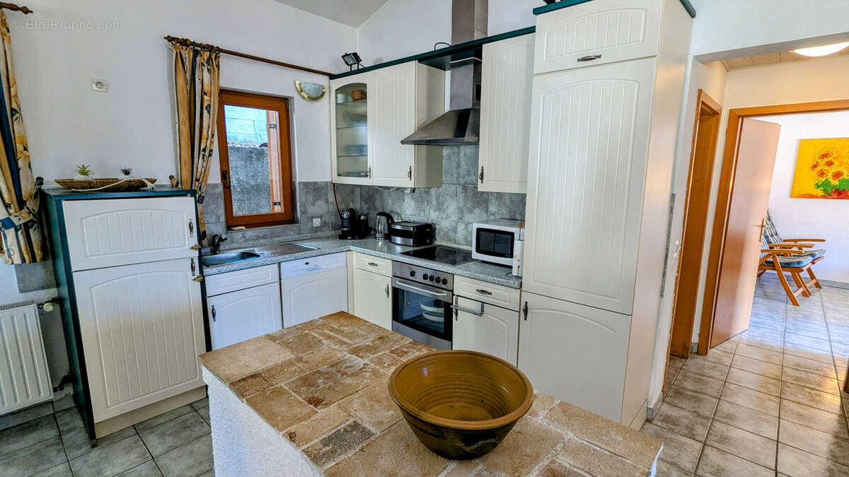 Maison à TOURRETTES-SUR-LOUP