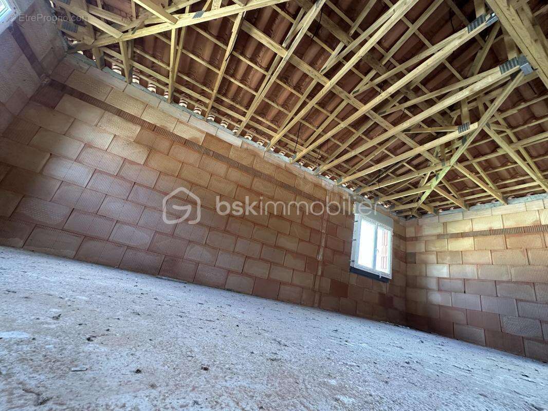 Maison à LES SALLES-DU-GARDON