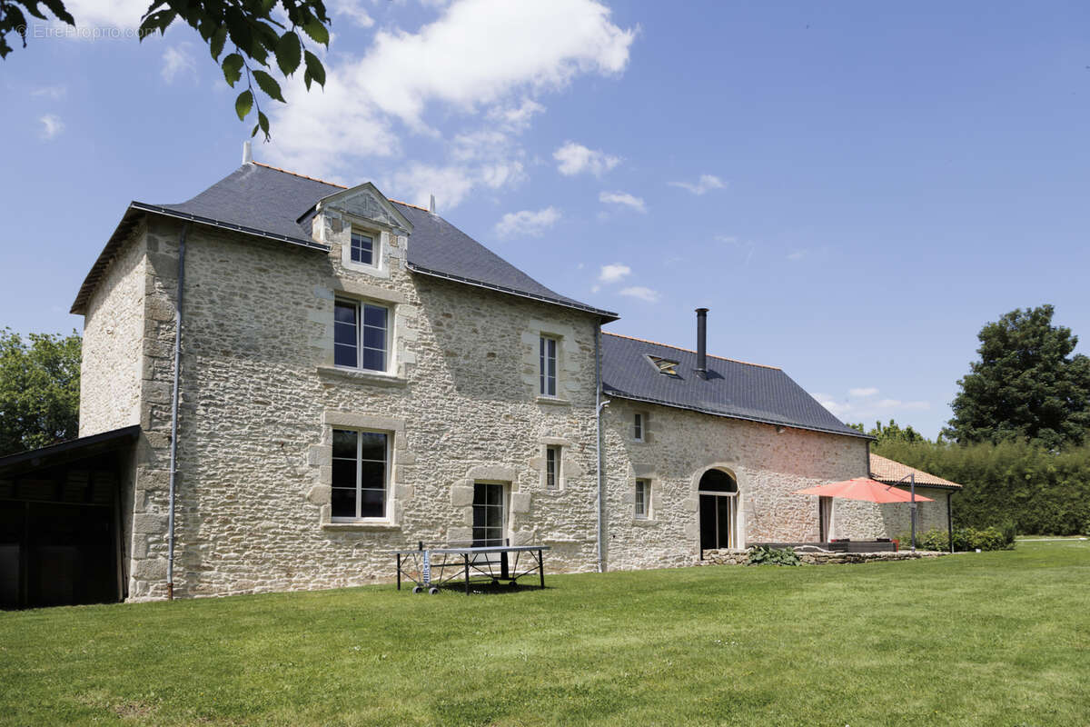 Maison à TREILLIERES