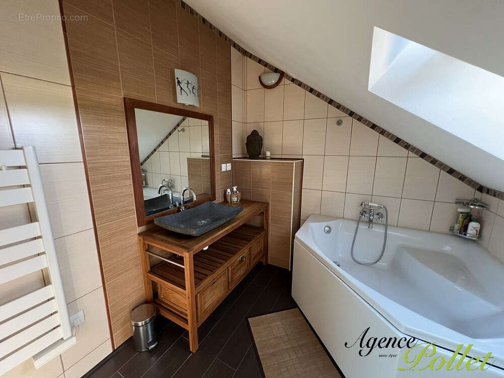 Maison à AUBIGNY-SUR-NERE