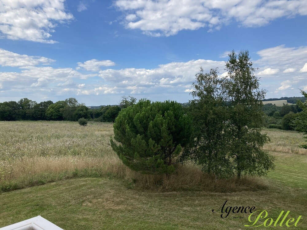 Maison à AUBIGNY-SUR-NERE