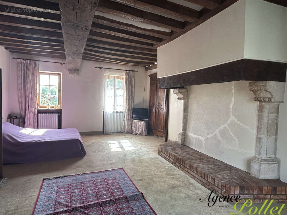 Maison à POILLY-LEZ-GIEN