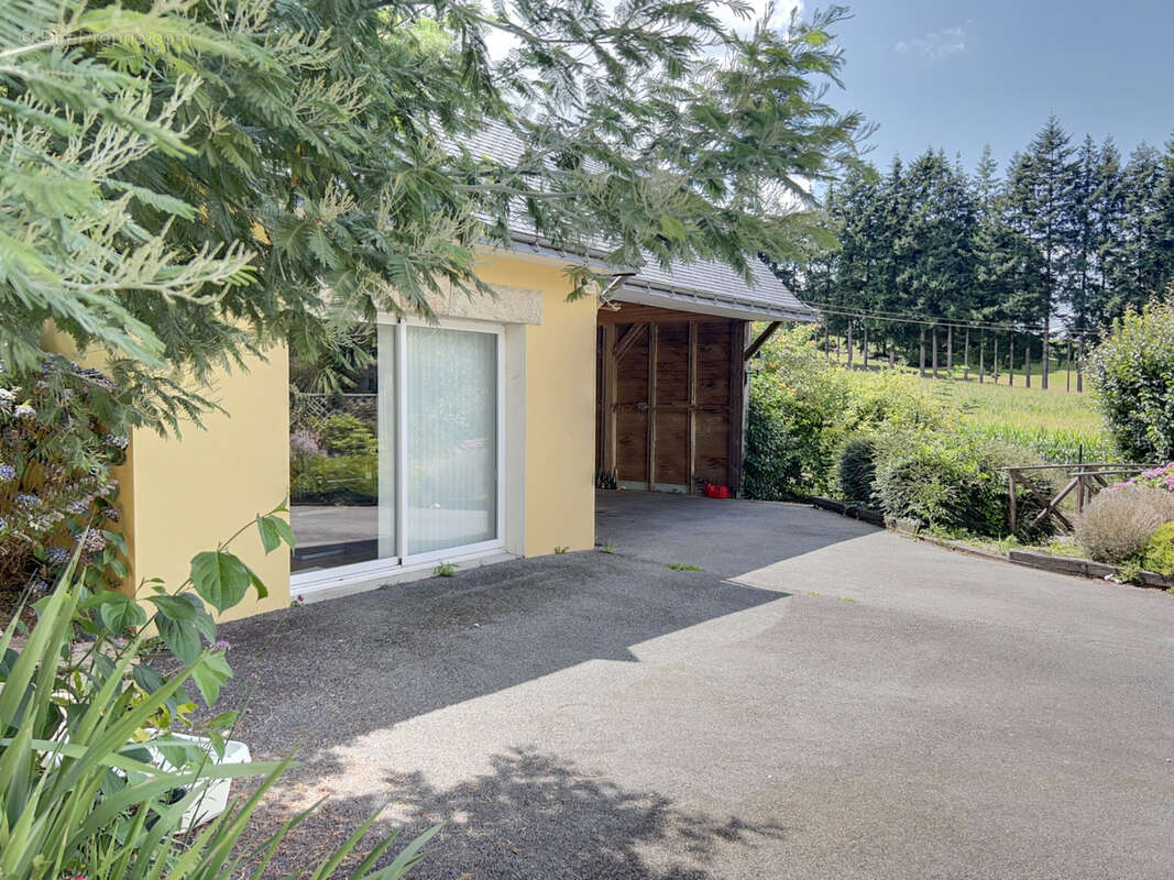 Maison à SAINT-BARTHELEMY