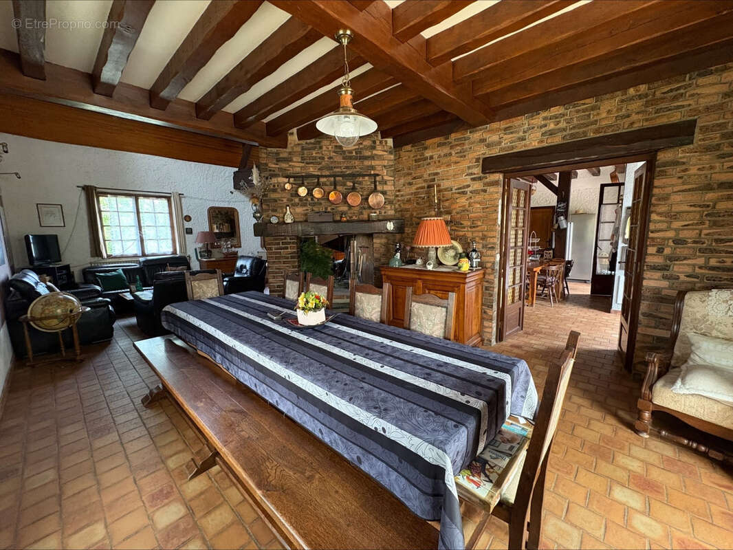 Maison à ULLY-SAINT-GEORGES