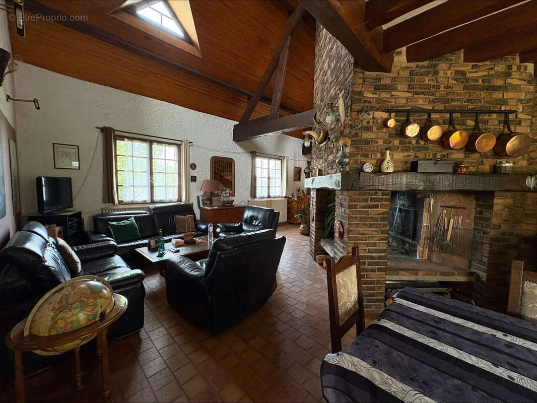 Maison à ULLY-SAINT-GEORGES