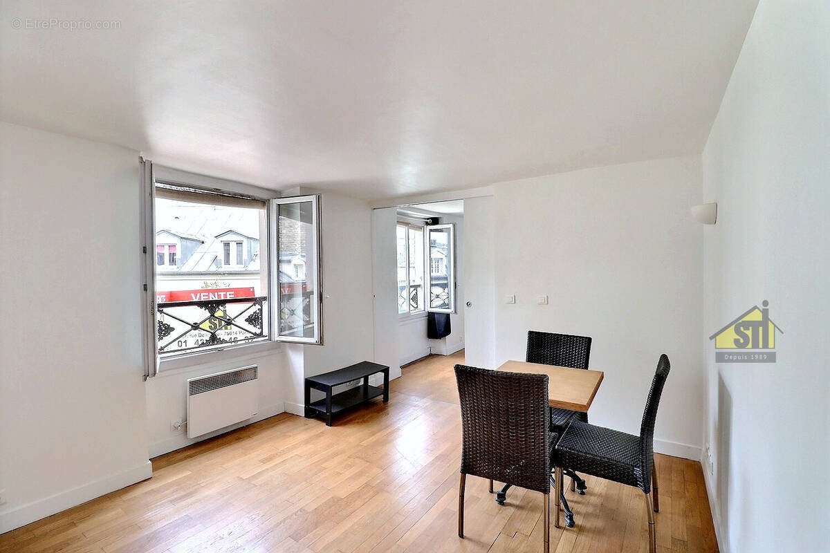 Appartement à PARIS-14E