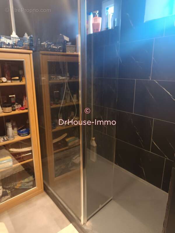 Maison à SAINT-PIERRE-DU-REGARD