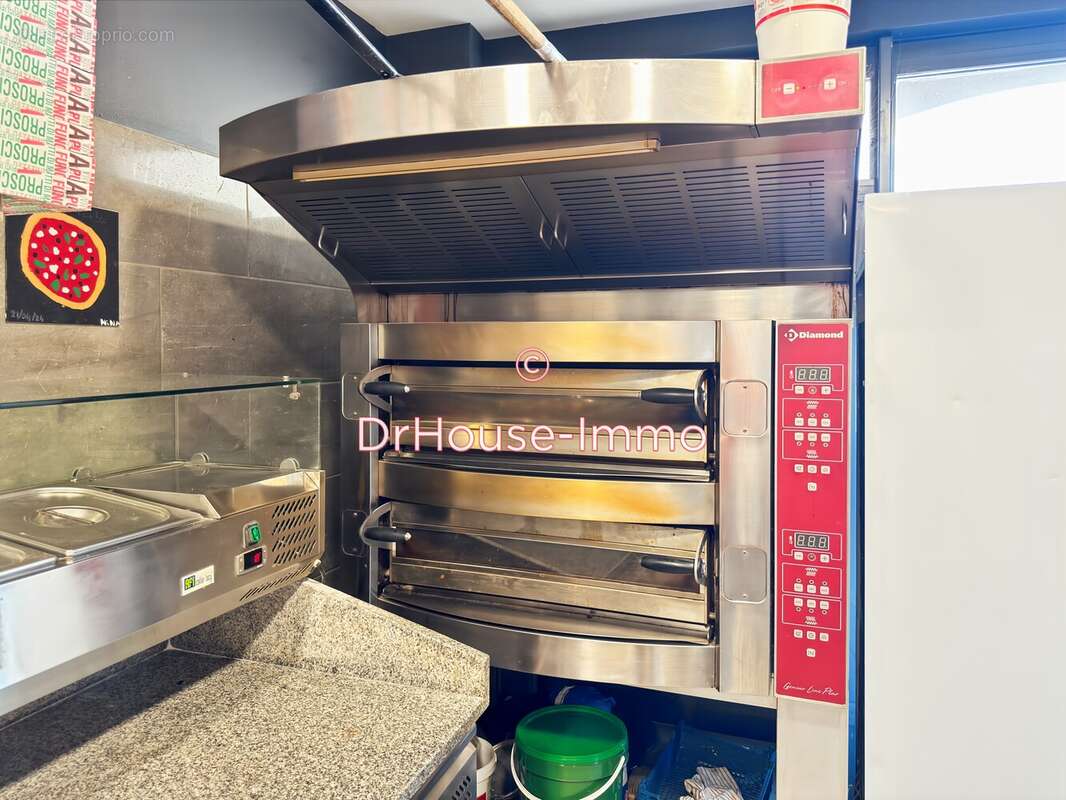 Commerce à POURRIERES