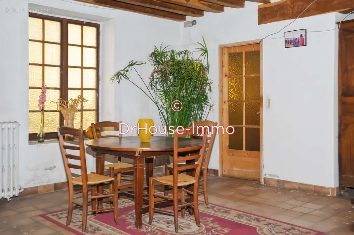 Maison à BUSSY-SAINT-GEORGES