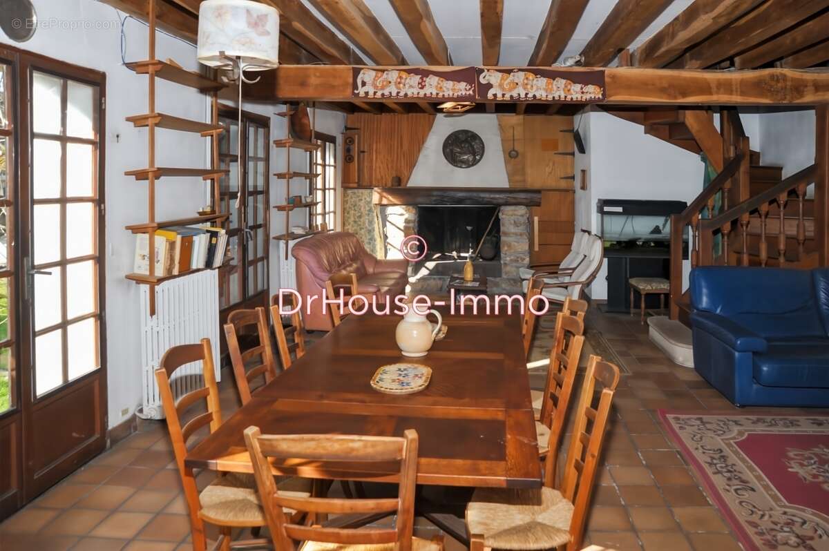 Maison à BUSSY-SAINT-GEORGES