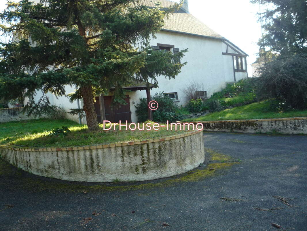 Maison à LA MEMBROLLE-SUR-CHOISILLE