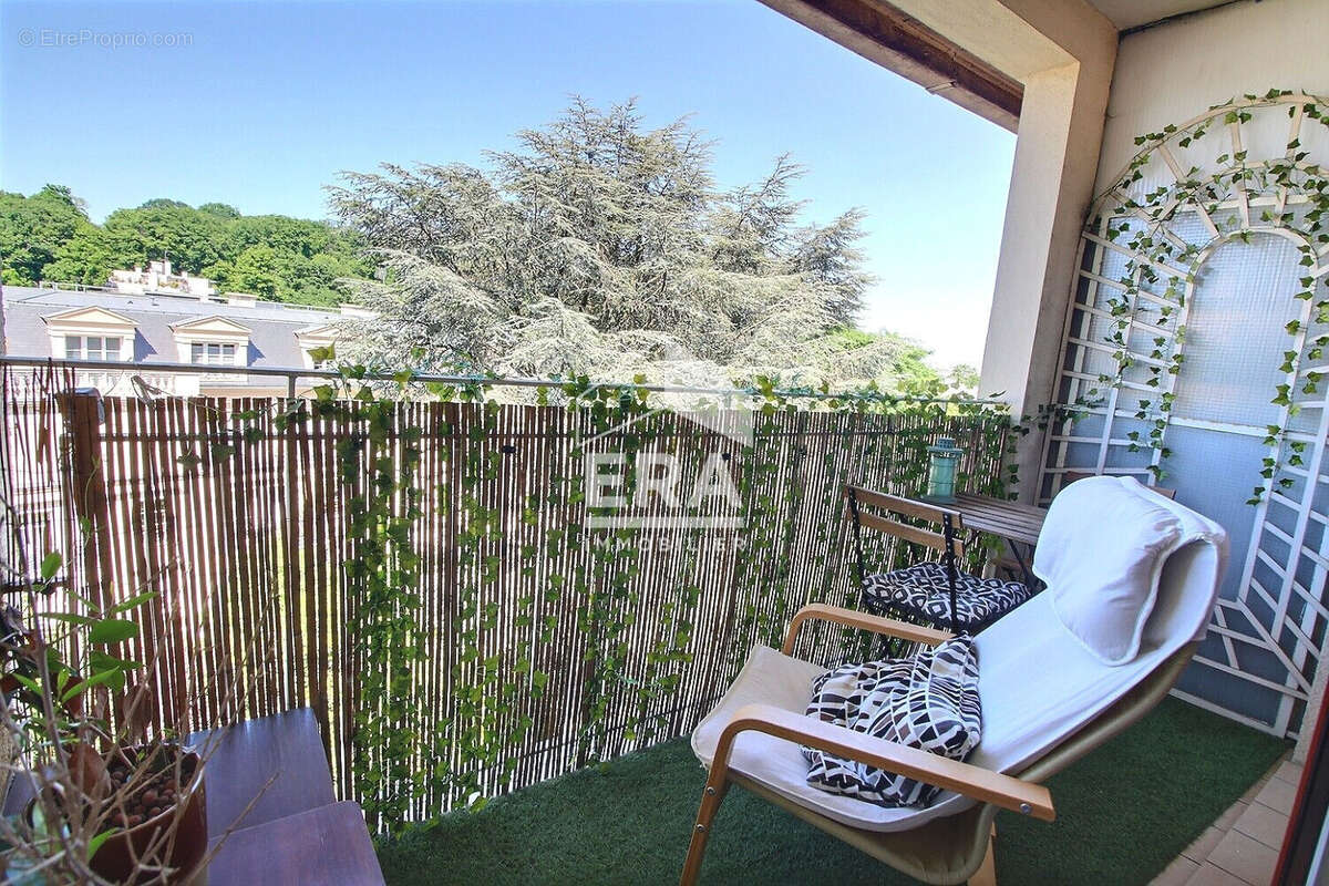 Appartement à LE PLESSIS-ROBINSON