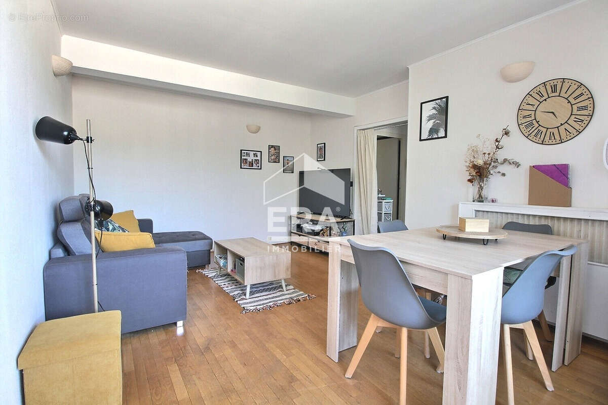 Appartement à LE PLESSIS-ROBINSON