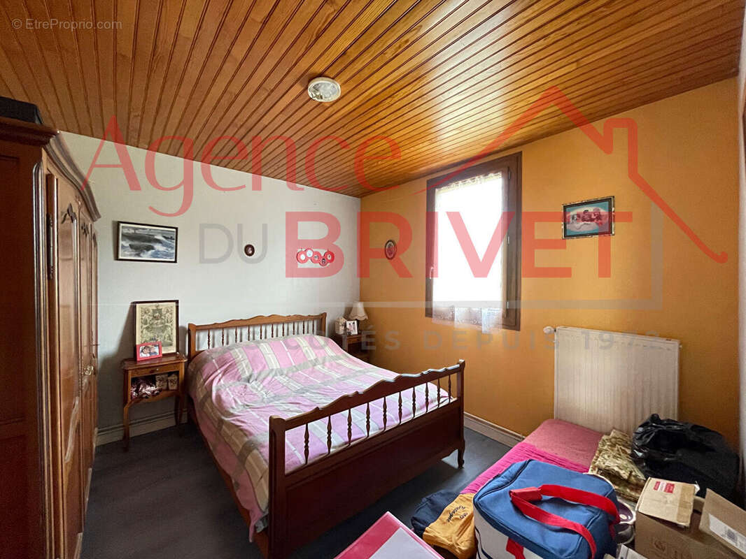 Maison à LA CHAPELLE-DES-MARAIS