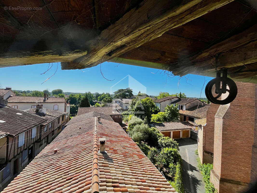 Maison à LISLE-SUR-TARN