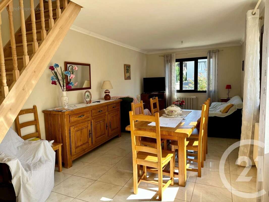 Maison à VILLIERS-SUR-MARNE