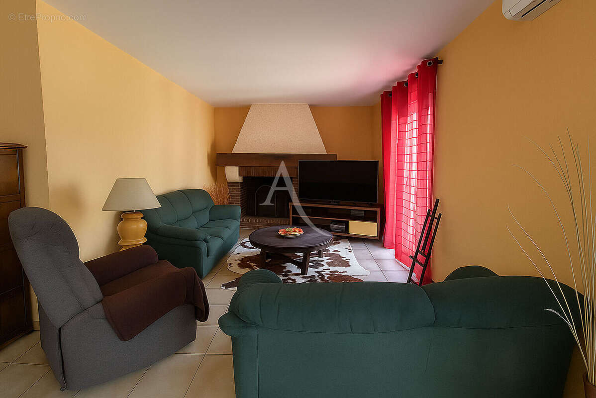 Maison à PUJO-LE-PLAN