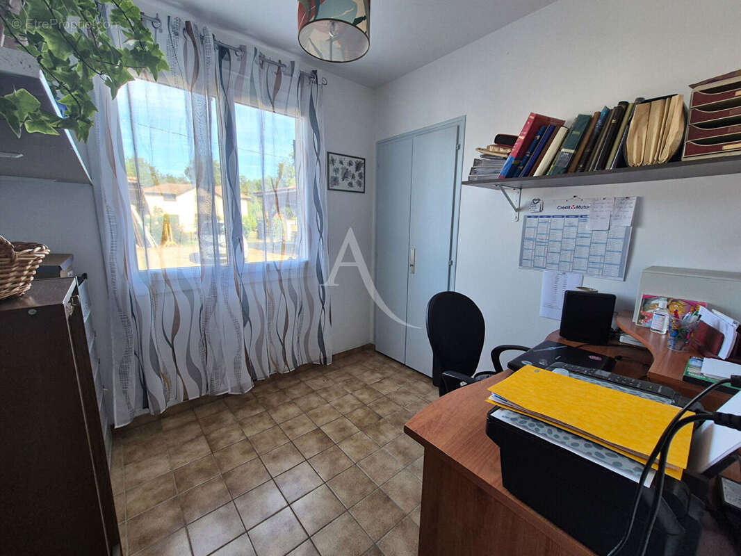 Maison à PUJO-LE-PLAN