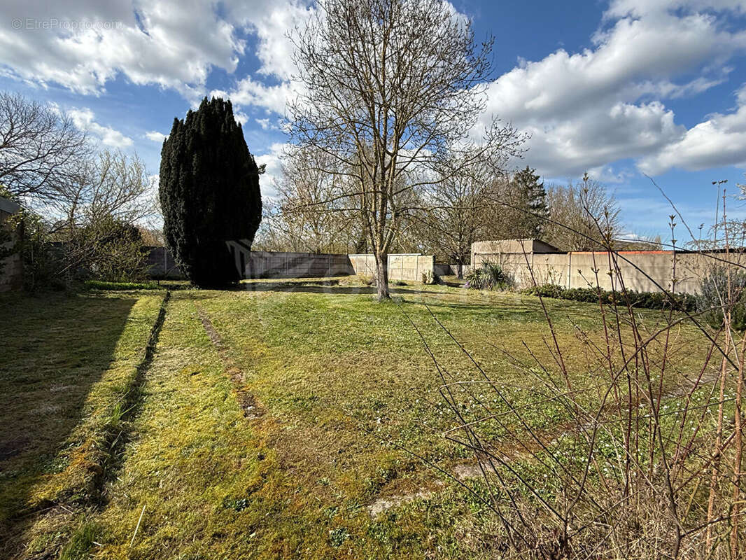 Maison à COSNE-COURS-SUR-LOIRE