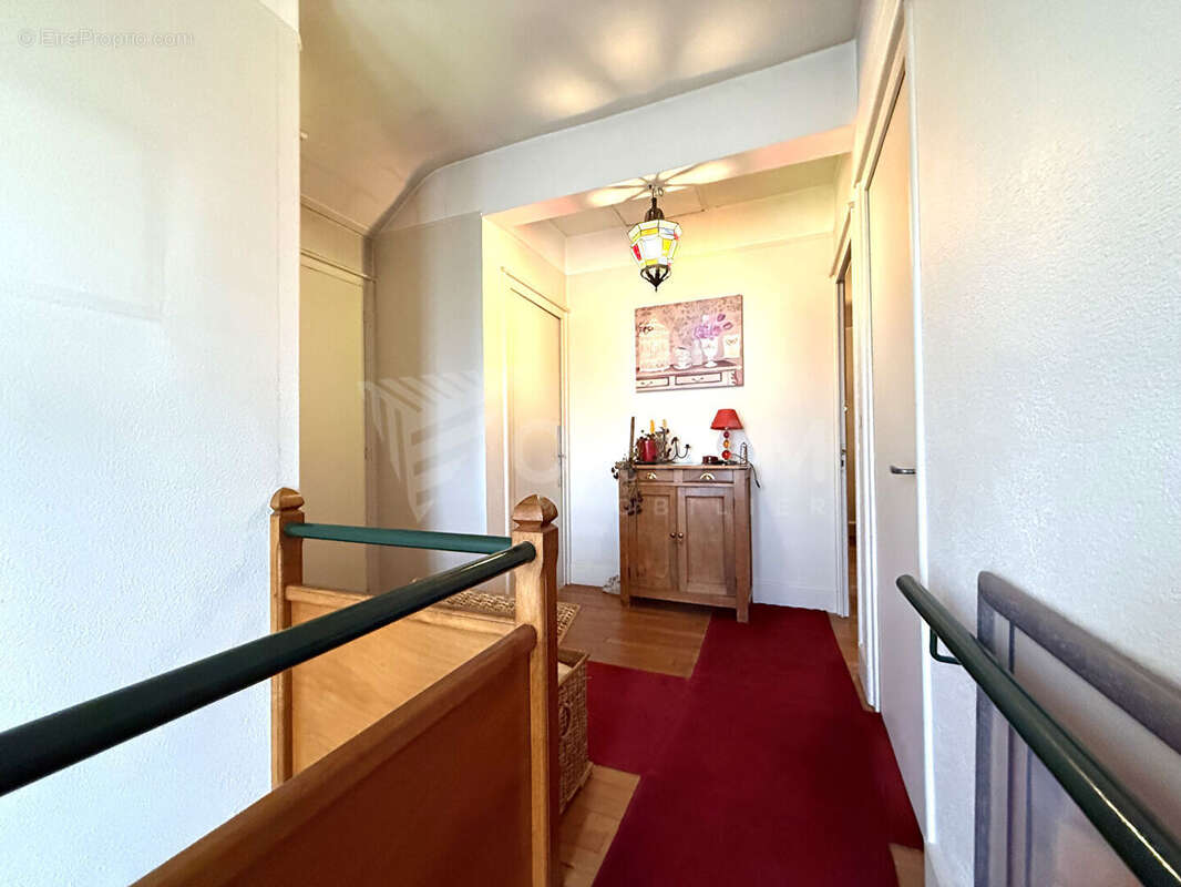 Maison à COSNE-COURS-SUR-LOIRE