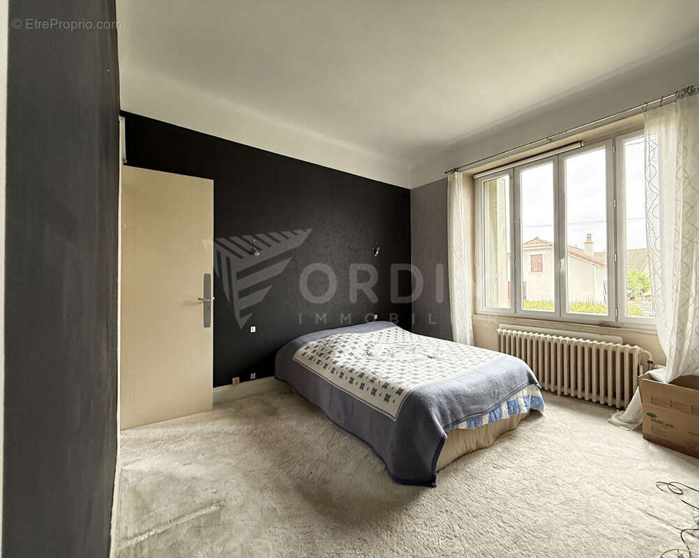 Maison à COSNE-COURS-SUR-LOIRE