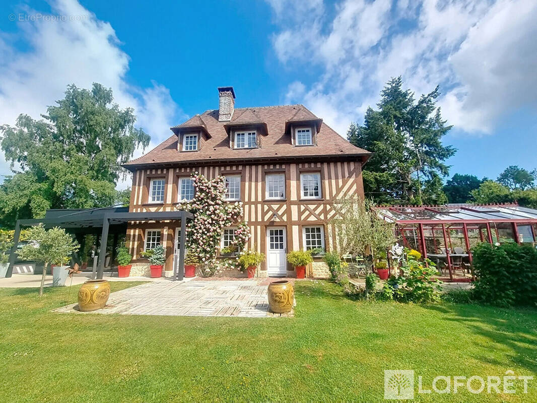 Maison à PONT-L&#039;EVEQUE