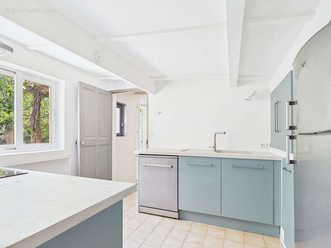 Maison à FONTVIEILLE