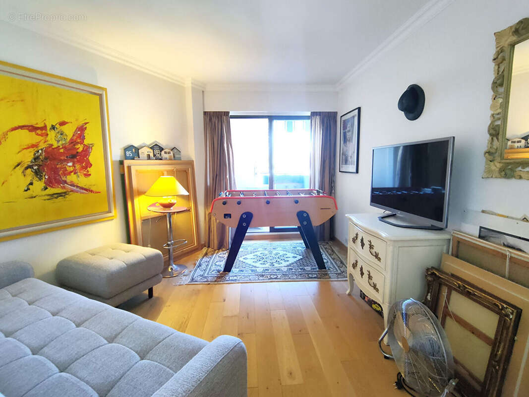 Appartement à MANDELIEU-LA-NAPOULE