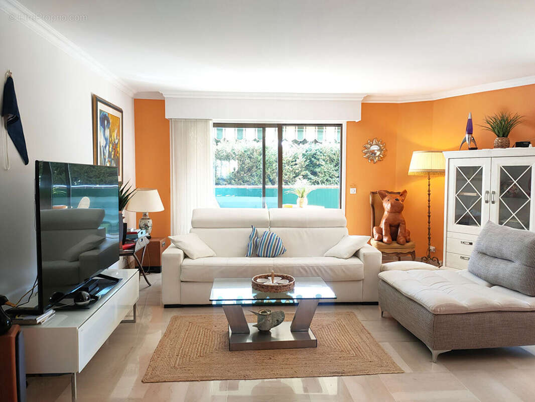 Appartement à MANDELIEU-LA-NAPOULE