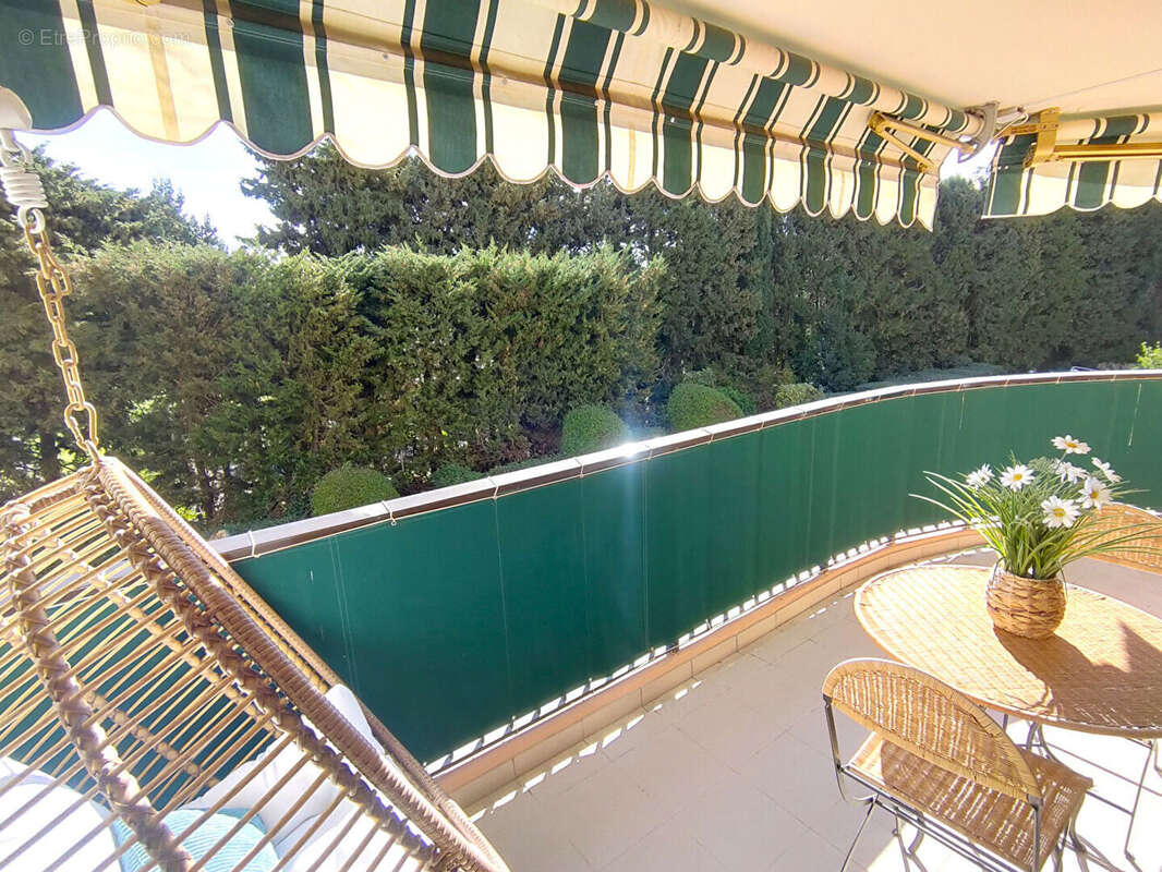 Appartement à MANDELIEU-LA-NAPOULE