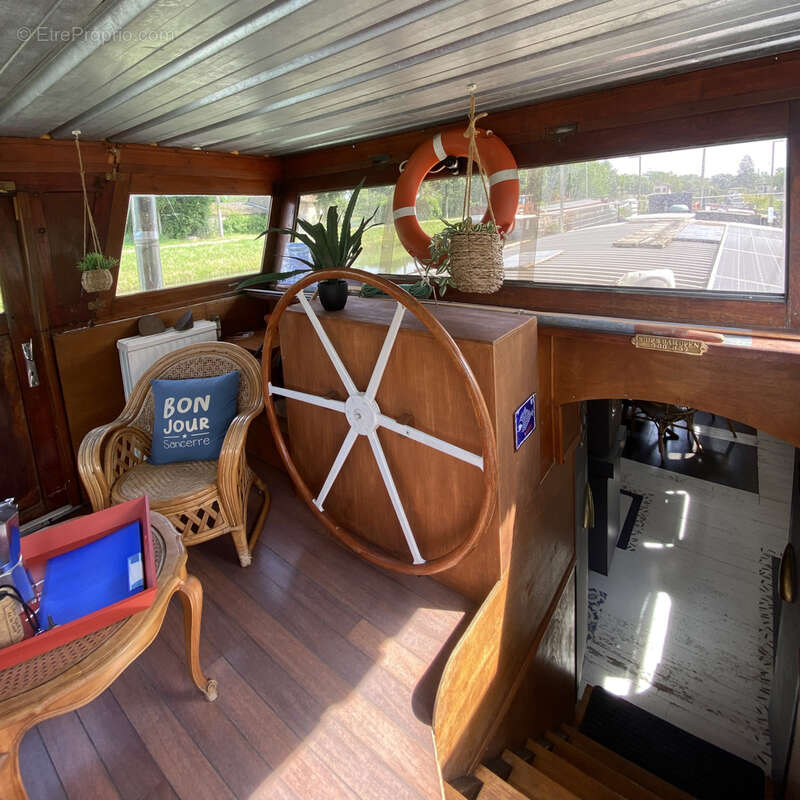 Autre à SAINT-SATUR