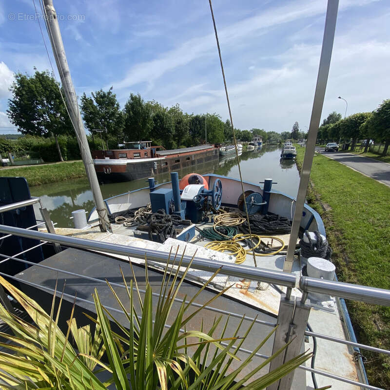 Autre à SAINT-SATUR