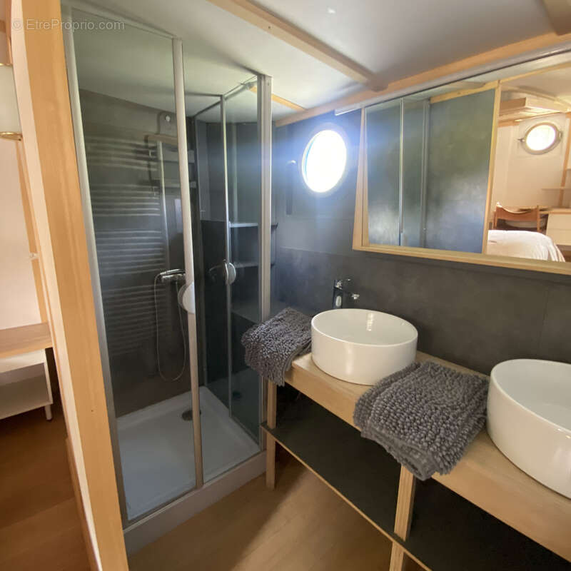 Autre à SAINT-SATUR