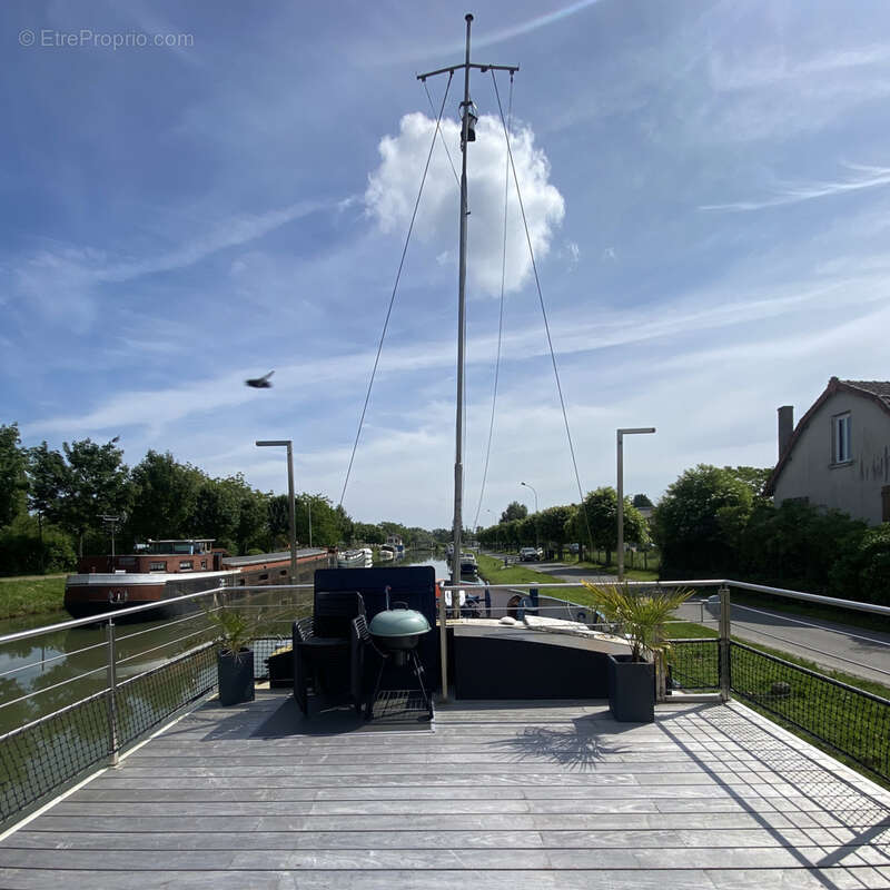 Autre à SAINT-SATUR