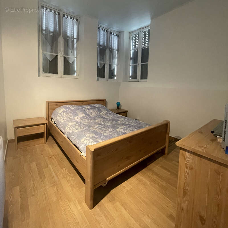 Maison à SURY-EN-VAUX