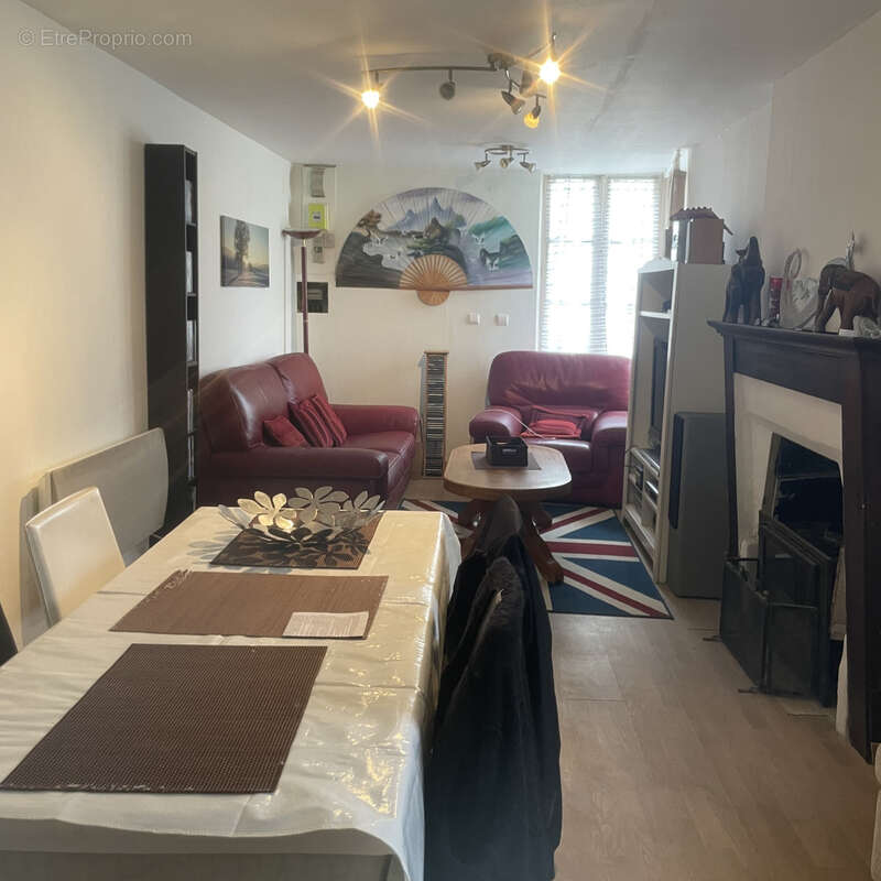 Maison à SURY-EN-VAUX