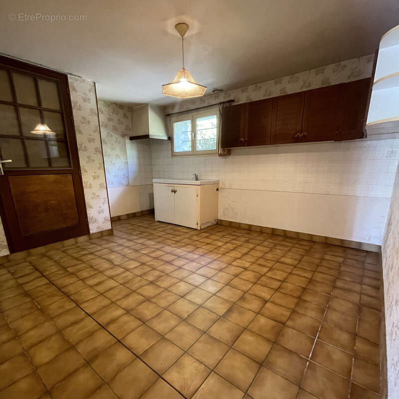 Maison à SURY-EN-VAUX