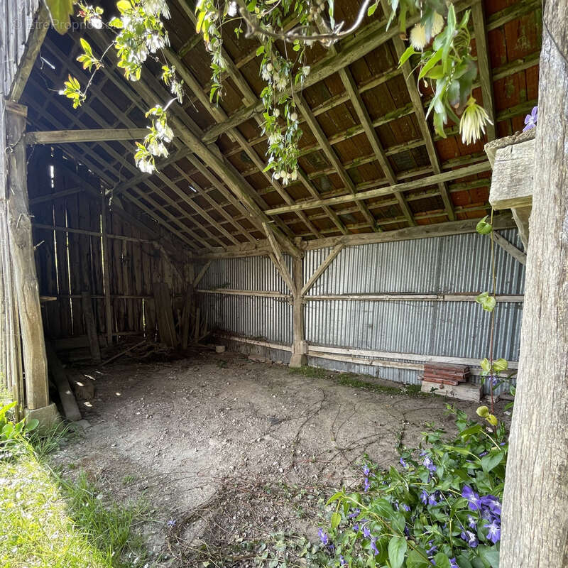 Maison à SURY-EN-VAUX