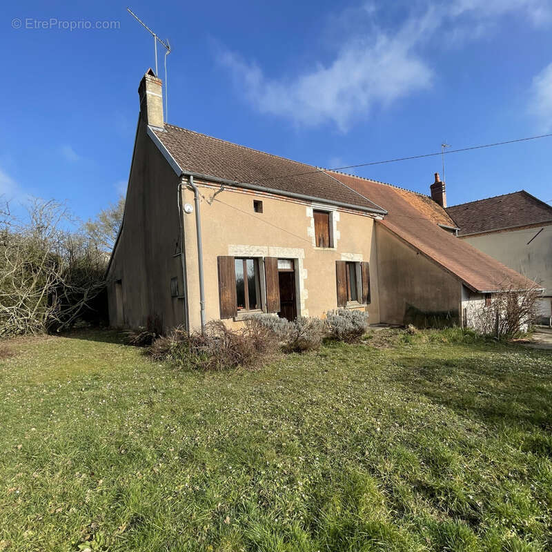 Maison à SURY-EN-VAUX