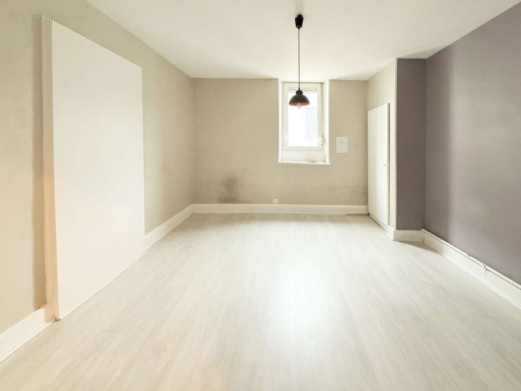 T6 duplex- chambre 2 - Appartement à EPINAL