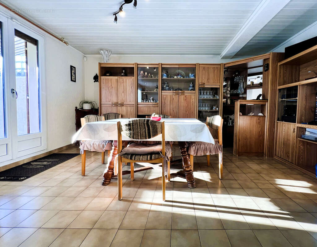 Maison à LE BLANC-MESNIL