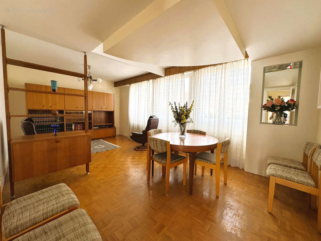 Maison à MAINVILLIERS