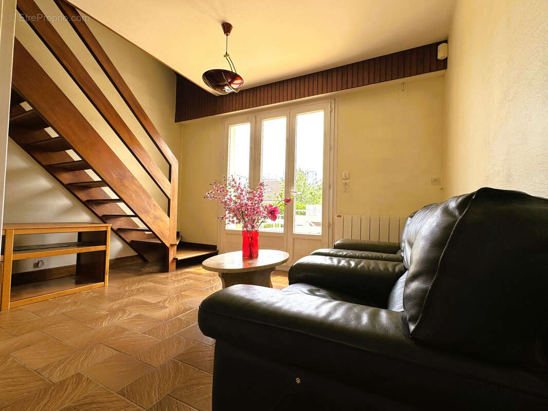 Maison à MAINVILLIERS