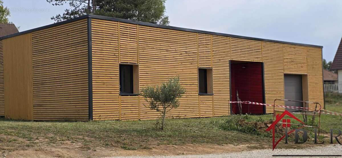 Maison à LARIANS-ET-MUNANS