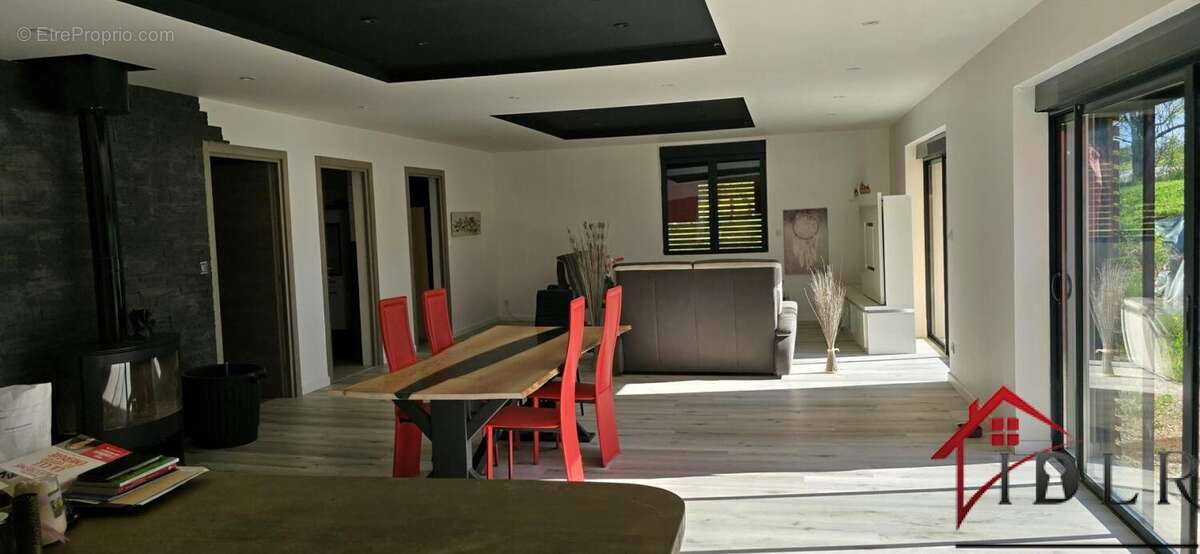 Maison à LARIANS-ET-MUNANS