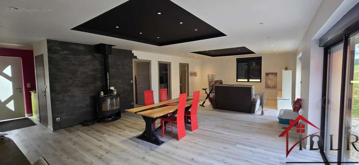 Maison à LARIANS-ET-MUNANS