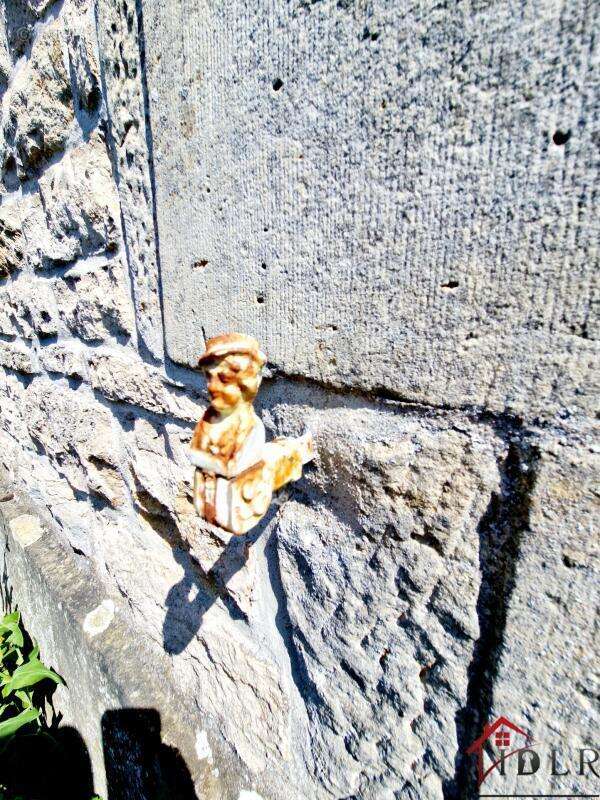 Maison à GENEVRIERES